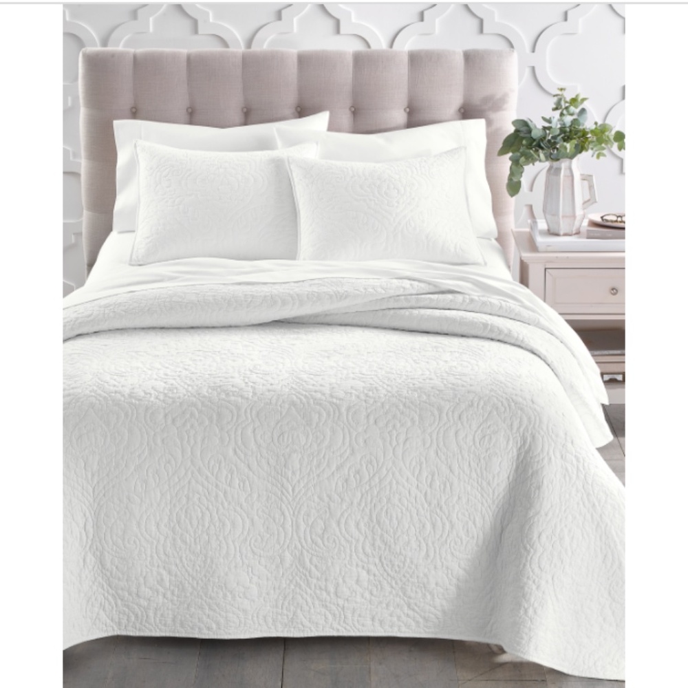 Charter Club Sculpted Paisley Embroidered Cotton Quilt, Full/Queen, Exclusively